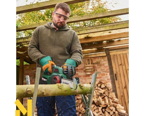 Пила ланцюгова акумуляторна Bosch UniversalChain 18