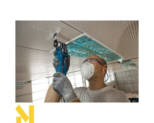 Багатофункціональний інструмент (реноватор) Bosch GOP 30-28 (Type G - British 3-Pin)