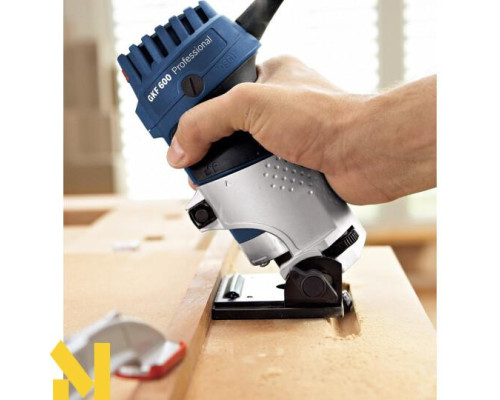 Фрезер Bosch GKF 600