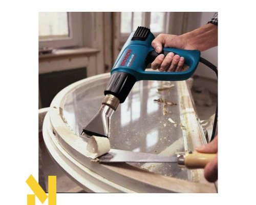 Фен технічний Bosch GHG 660 LCD Set