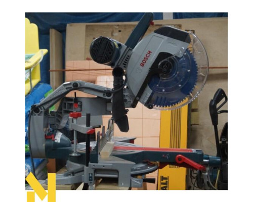 Пила торцювальна Bosch GCM 12 GDL