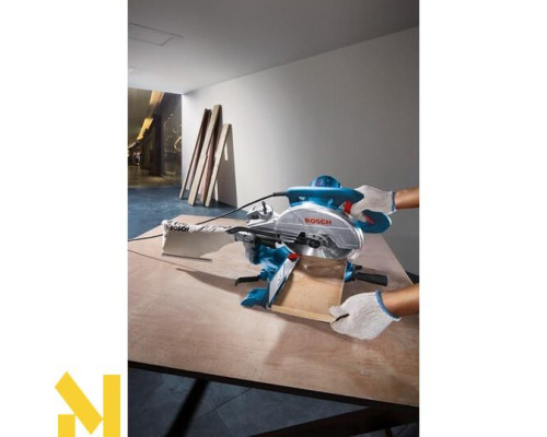 Пила торцювальна Bosch GCM 10 MX