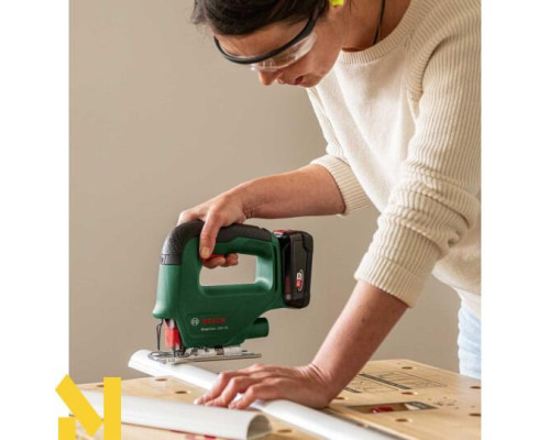Лобзик акумуляторний Bosch EasySaw 18V-70 (без АКБ та ЗП)