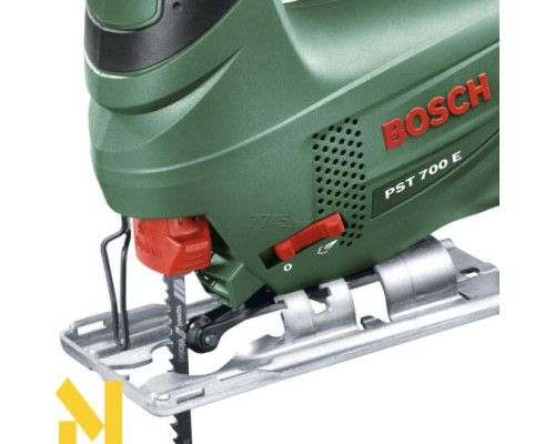 Лобзик електричний BOSCH PST 700 E