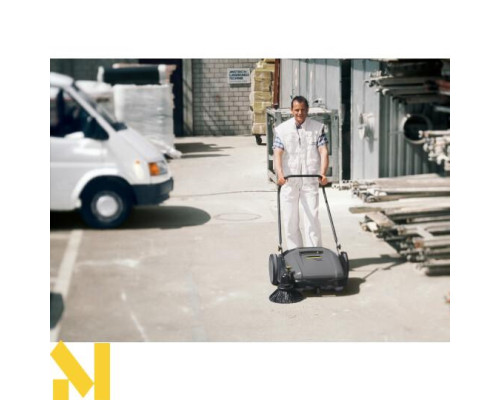 Підмітальна машина механічна Karcher KM 70/20 C