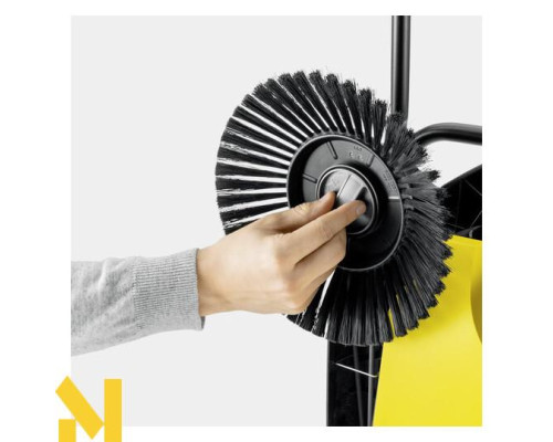 Підмітальна машина механічна Karcher S 4 Twin