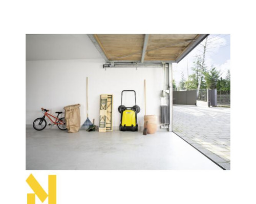 Підмітальна машина механічна Karcher S 4 Twin