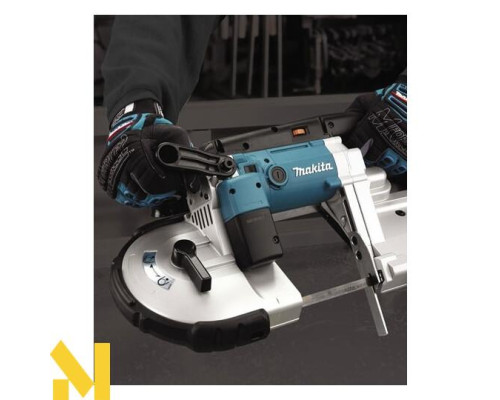 Пила стрічкова Makita 2107FK