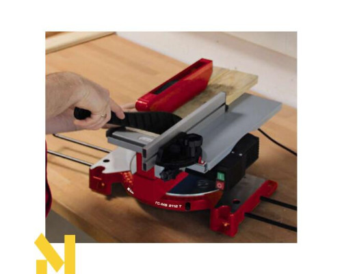 Пила торцювальна Einhell TC-MS 2112 T