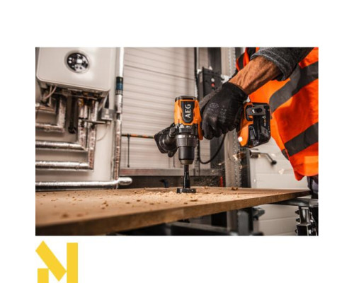 Дриль-шуруповерт аккумуляторний ударний AEG BSB18BL2-0 (без АКБ та ЗП)