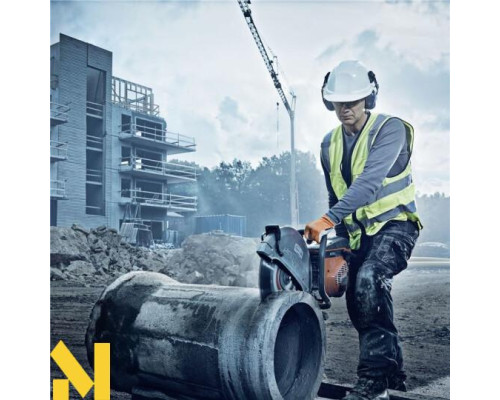 Бензоріз Oleo-Mac 983 TTA