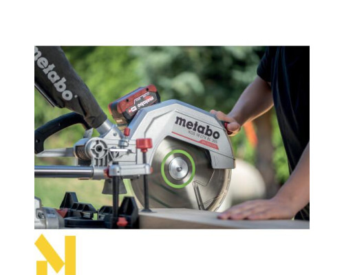 Пила торцювальна акумуляторна Metabo KGS 18 LTX BL 305 (без АКБ та ЗП)