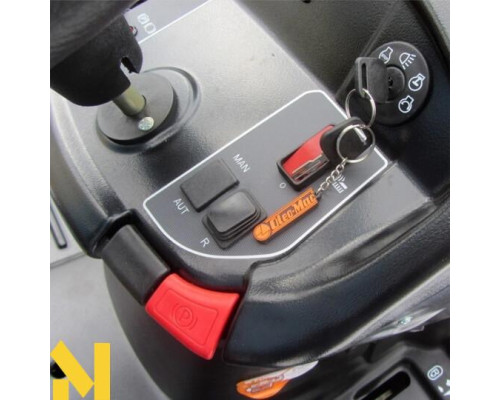 Садовий трактор бензиновий Oleo-Mac OM 106/20 KWH (KAWASAKI)