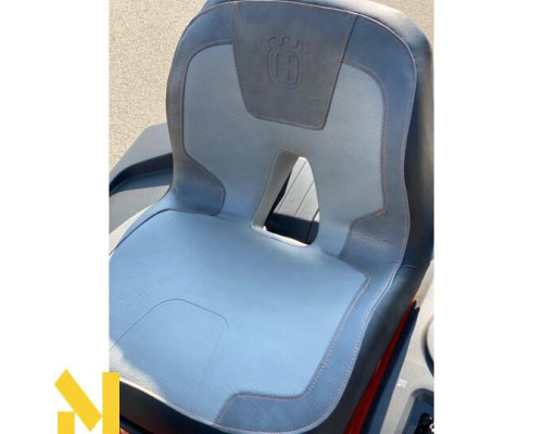 Садовий трактор бензиновий Husqvarna TC 242TX