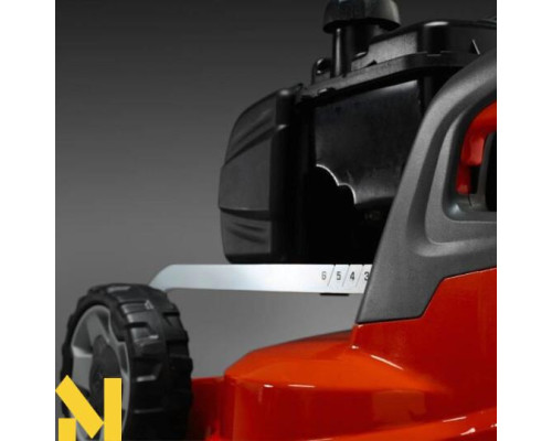 Газонокосарка бензинова Husqvarna LC 247