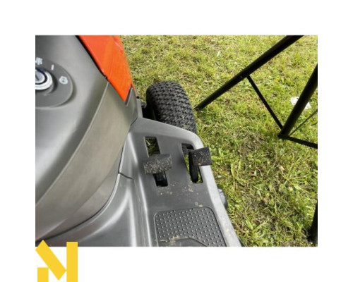 Садовий трактор бензиновий Husqvarna TC 114