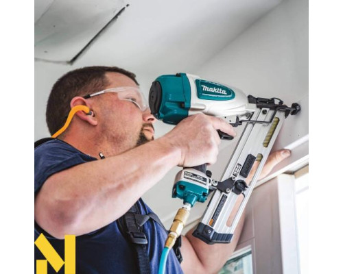 Цвяхозабивач пневматичний Makita AF635
