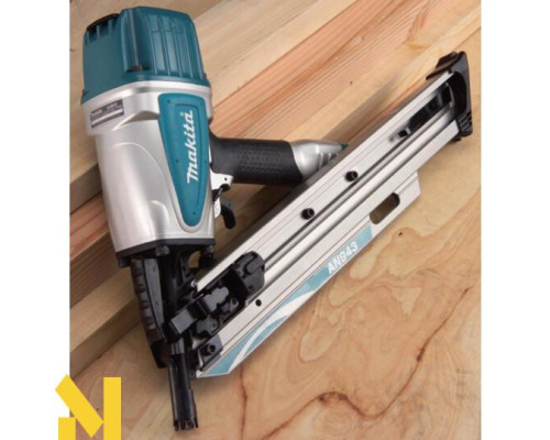 Цвяхозабивач пневматичний Makita AN943K