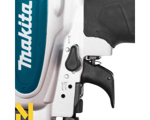 Степлер пневматичний Makita AT638A