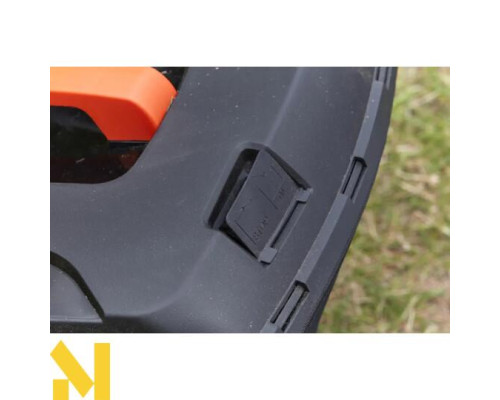 Газонокосарка акумуляторна Black&Decker BCMW3336L1