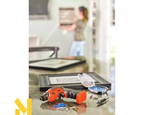 Викрутка-ліхтар акумуляторна BLACK&DECKER BDCSFS30C