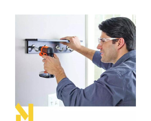 Викрутка-ліхтар акумуляторна BLACK&DECKER BDCSFS30C