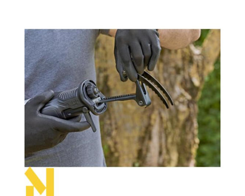 Пила шабельна Black&Decker BES301