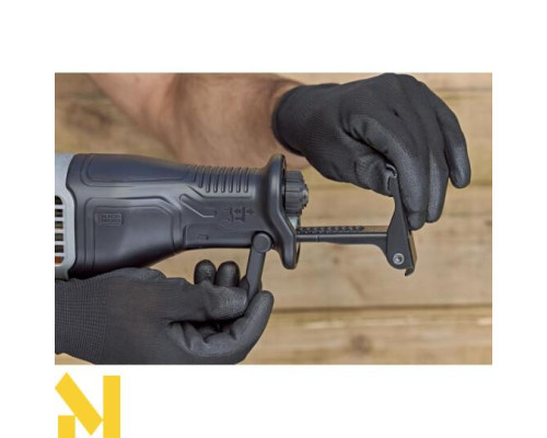 Пила шабельна Black&Decker BES301K