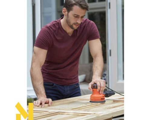 Шліфмашина ексцентрикова Black&Decker BEW210