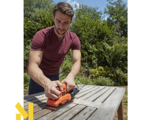 Шліфмашина вібраційна мережева Black&Decker BEW220