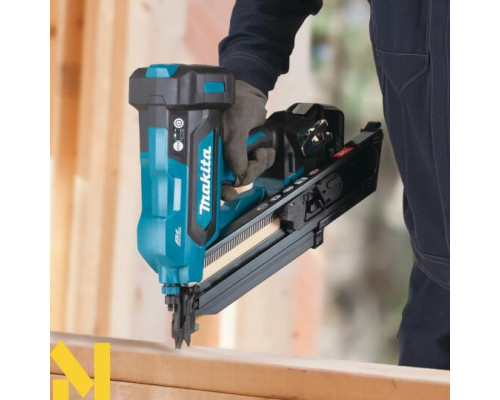 Цвяхозабивач акумуляторний Makita DBN900