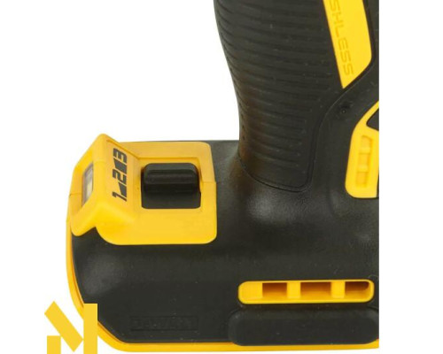 Гайковерт акумуляторний DeWALT DCF899NT + DCB184 (без АКБ та ЗП)