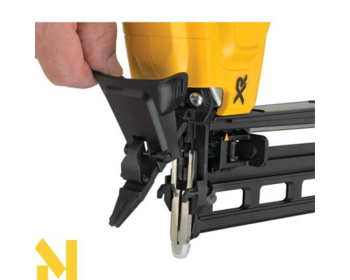 Цвяхозабивач акумуляторний безщітковий DeWALT DCN662N (без АКБ та ЗП)