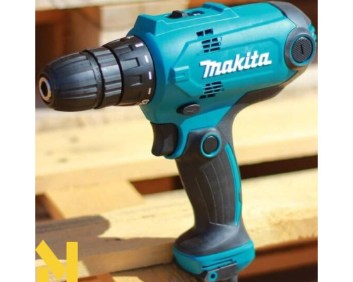 Дриль-шуруповерт мережевий Makita DF0300