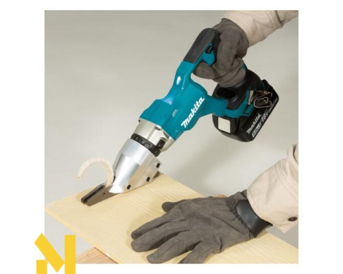 Ножиці листові акумуляторні Makita DJS800Z (без АКБ та ЗП)