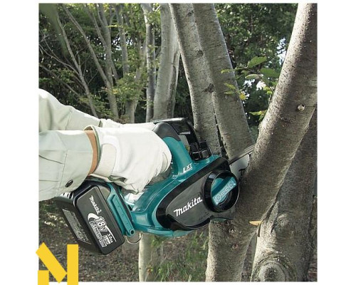 Пила ланцюгова акумуляторна MAKITA DUC122Z (без АКБ та ЗП)
