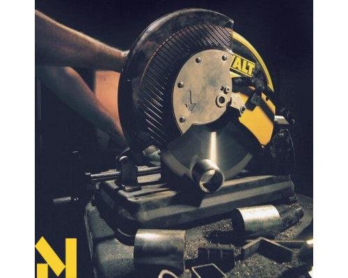 Пила монтажна DeWalt DW872