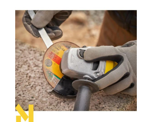 Болгарка (кутова шліфмашина) електрична STANLEY FATMAX FMEG225VS