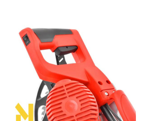 Пила торцювальна HECHT 820