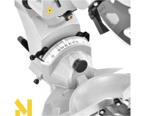 Пила торцювальна HECHT 820