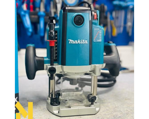 Фрезер Makita RP2303FC01